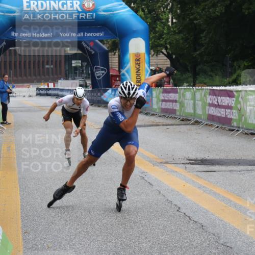 30.06.2024 - hella hamburg halbmarathon Lena Gebhardt http://msf.ph/oto/6609084 30.06.2024 09:08:23 Ziel 50, 20406 meine-sportfotos.de