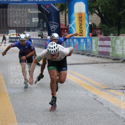 30.06.2024 - hella hamburg halbmarathon Lena Gebhardt http://msf.ph/oto/6609318 30.06.2024 09:10:39 Ziel 20006, 20344, 20436, 20439, 20454 meine-sportfotos.de