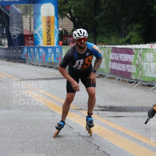 30.06.2024 - hella hamburg halbmarathon Lena Gebhardt http://msf.ph/oto/6609669 30.06.2024 09:10:56 Ziel 20155, 20400, 20401 meine-sportfotos.de