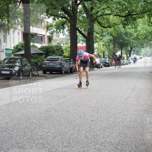 30.06.2024 - hella hamburg halbmarathon KatJ http://msf.ph/oto/6620653 30.06.2024 09:01:17 Laufen KM 15 103, 600 meine-sportfotos.de