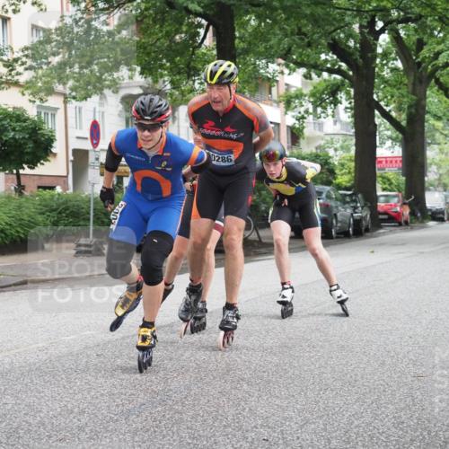 30.06.2024 - hella hamburg halbmarathon KatJ http://msf.ph/oto/6621355 30.06.2024 09:03:49 Laufen KM 15 0286 meine-sportfotos.de