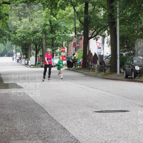 30.06.2024 - hella hamburg halbmarathon MichiJ http://msf.ph/oto/6621472 30.06.2024 09:10:33 Laufen KM 15 89002 meine-sportfotos.de