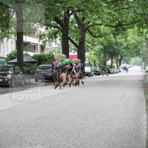 30.06.2024 - hella hamburg halbmarathon KatJ http://msf.ph/oto/6621672 30.06.2024 09:05:47 Laufen KM 15 103, 600, 20030 meine-sportfotos.de