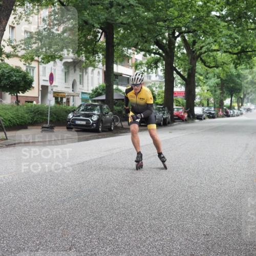 30.06.2024 - hella hamburg halbmarathon KatJ http://msf.ph/oto/6622144 30.06.2024 09:06:40 Laufen KM 15 0001 meine-sportfotos.de