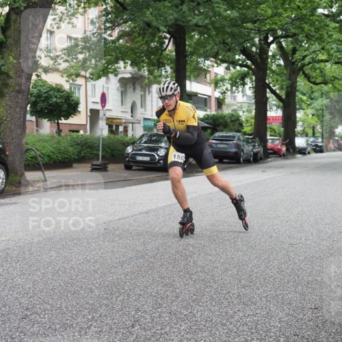 30.06.2024 - hella hamburg halbmarathon KatJ http://msf.ph/oto/6622154 30.06.2024 09:06:40 Laufen KM 15 1000, 180 meine-sportfotos.de