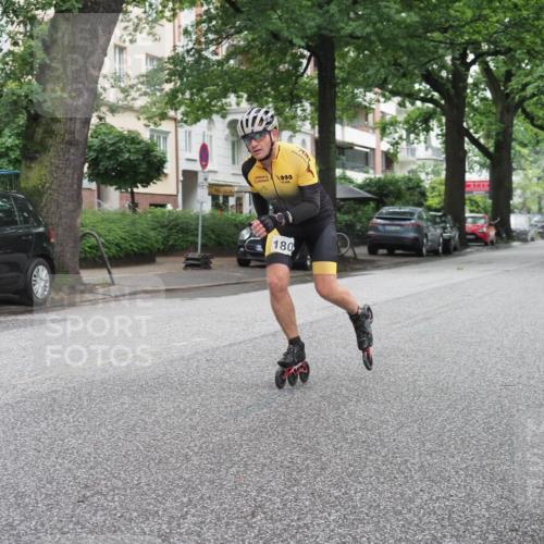 30.06.2024 - hella hamburg halbmarathon KatJ http://msf.ph/oto/6622160 30.06.2024 09:06:40 Laufen KM 15 180, 000 meine-sportfotos.de