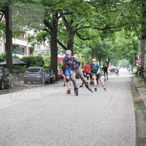 30.06.2024 - hella hamburg halbmarathon KatJ http://msf.ph/oto/6622306 30.06.2024 09:08:18 Laufen KM 15 103, 00, 600 meine-sportfotos.de