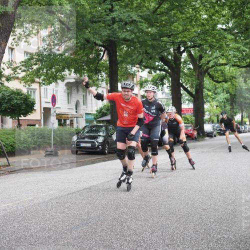 30.06.2024 - hella hamburg halbmarathon KatJ http://msf.ph/oto/6622364 30.06.2024 09:08:21 Laufen KM 15 103 meine-sportfotos.de