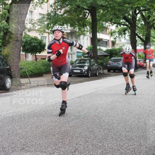 30.06.2024 - hella hamburg halbmarathon KatJ http://msf.ph/oto/6622556 30.06.2024 09:08:32 Laufen KM 15  meine-sportfotos.de
