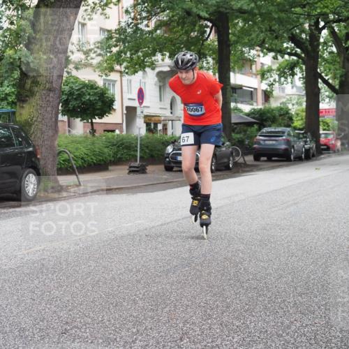 30.06.2024 - hella hamburg halbmarathon KatJ http://msf.ph/oto/6622604 30.06.2024 09:08:34 Laufen KM 15 67, 20067 meine-sportfotos.de