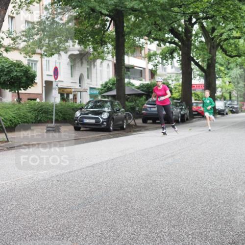 30.06.2024 - hella hamburg halbmarathon KatJ http://msf.ph/oto/6622913 30.06.2024 09:10:34 Laufen KM 15 103 meine-sportfotos.de