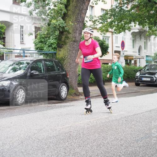30.06.2024 - hella hamburg halbmarathon KatJ http://msf.ph/oto/6622956 30.06.2024 09:10:36 Laufen KM 15 165, 200, 103 meine-sportfotos.de