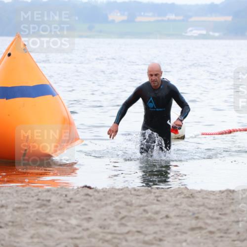 04.08.2024 - OstseeMan Strokosch-Dieckow http://msf.ph/oto/6676426 04.08.2024 07:50:02 Schwimmen 28, 60 meine-sportfotos.de