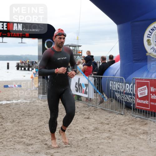 04.08.2024 - OstseeMan Michael Strokosch http://msf.ph/oto/6676837 04.08.2024 07:51:10 Schwimmen 26, 132, 141 meine-sportfotos.de