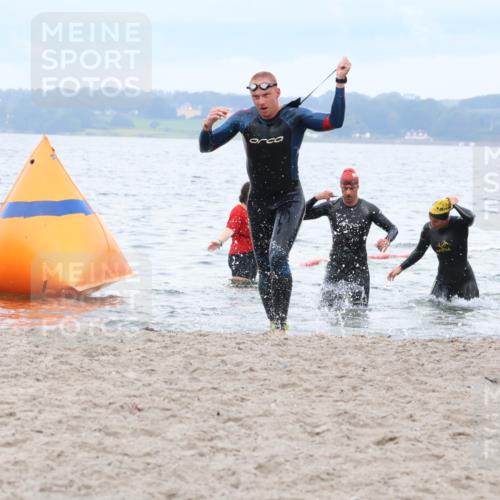 04.08.2024 - OstseeMan Strokosch-Dieckow http://msf.ph/oto/6677004 04.08.2024 07:53:01 Schwimmen 66, 88, 88, 90, 94, 135, 135, 1127, 1128, 1133, 1136 meine-sportfotos.de