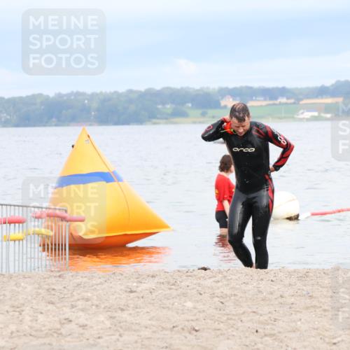 04.08.2024 - OstseeMan Strokosch-Dieckow http://msf.ph/oto/6677254 04.08.2024 08:00:59 Schwimmen 65, 195 meine-sportfotos.de