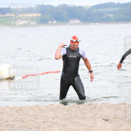 04.08.2024 - OstseeMan Strokosch-Dieckow http://msf.ph/oto/6677260 04.08.2024 08:01:03 Schwimmen 65, 140, 140, 145, 195 meine-sportfotos.de