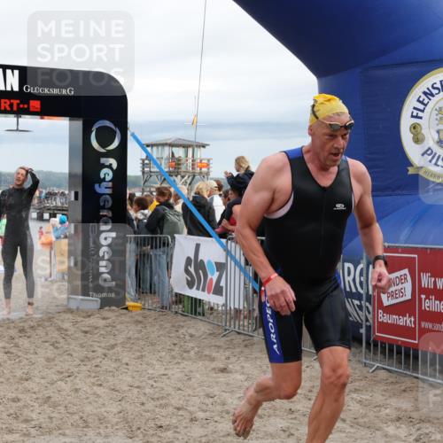 04.08.2024 - OstseeMan Michael Strokosch http://msf.ph/oto/6677291 04.08.2024 07:57:43 Schwimmen 80, 80, 1121, 1130, 1135 meine-sportfotos.de
