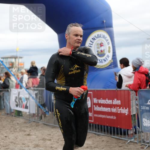 04.08.2024 - OstseeMan Michael Strokosch http://msf.ph/oto/6677357 04.08.2024 07:58:16 Schwimmen 143, 186 meine-sportfotos.de