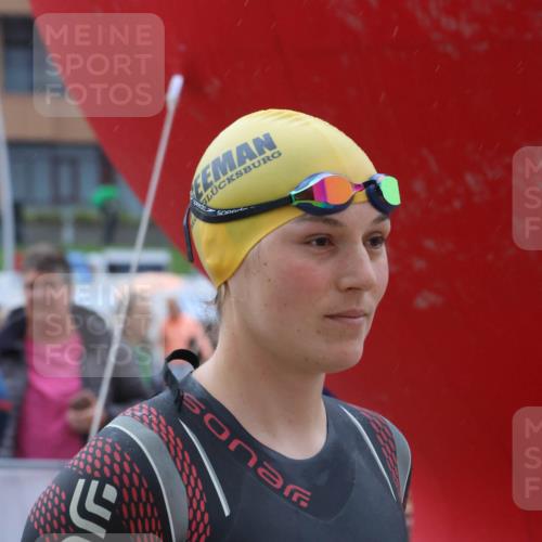 04.08.2024 - OstseeMan Strokosch-Dieckow http://msf.ph/oto/6680282 04.08.2024 06:50:36 Bevor dem Schwimmen  meine-sportfotos.de