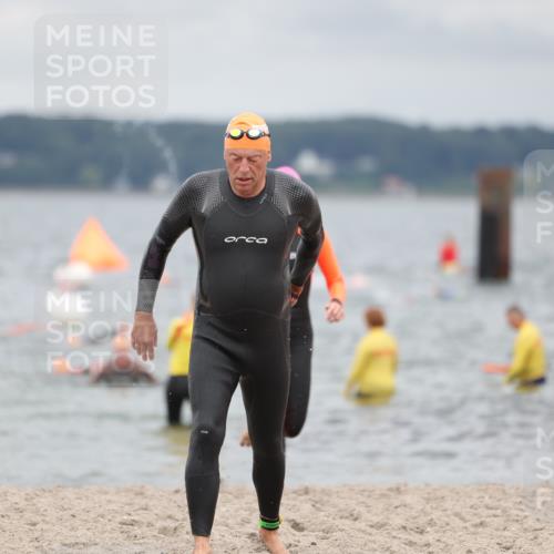 04.08.2024 - OstseeMan Michael Strokosch http://msf.ph/oto/6687649 04.08.2024 10:29:07 Schwimmen 819, 834, 834, 1214, 1241 meine-sportfotos.de