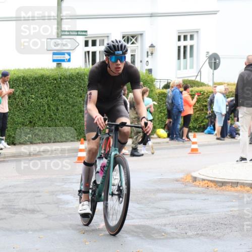 04.08.2024 - OstseeMan Strokosch-Dieckow http://msf.ph/oto/6693564 04.08.2024 11:17:46 Radfahren 32, 32, 240, 275, 294, 369, 467, 534, 540, 1126 meine-sportfotos.de