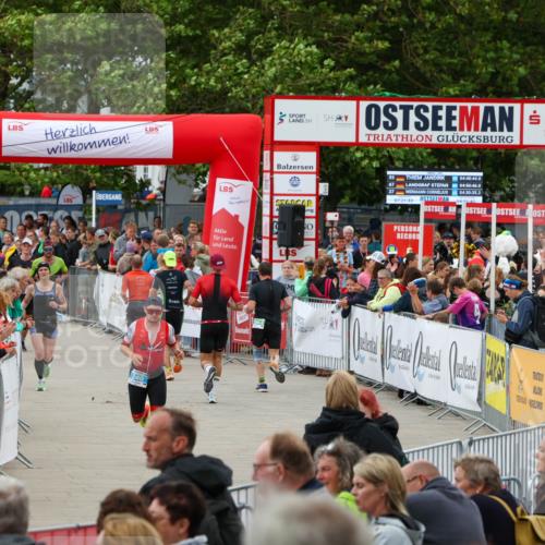 04.08.2024 - OstseeMan Michael Strokosch http://msf.ph/oto/6699583 04.08.2024 14:06:32 Laufen 31, 118, 151, 240, 298, 438, 463, 531, 552, 556, 576, 577, 618, 642, 657, 679, 802, 976, 1139, 1158, 1176, 1196 meine-sportfotos.de
