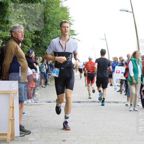 04.08.2024 - OstseeMan Strokosch-Dieckow http://msf.ph/oto/6700986 04.08.2024 13:38:57 Laufen 113, 311, 371, 402, 418, 471, 834, 942, 953, 1148, 1208, 1244 meine-sportfotos.de