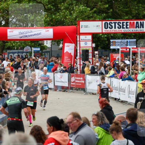 04.08.2024 - OstseeMan Michael Strokosch http://msf.ph/oto/6701056 04.08.2024 14:11:43 Laufen 1, 54, 57, 100, 101, 153, 194, 440, 505, 542, 543, 595, 624, 644, 721, 735, 834, 866, 867, 879, 932, 952, 1138, 1183, 1187, 1224, 1261, 1263, 1299 meine-sportfotos.de