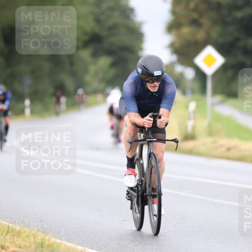 04.08.2024 - OstseeMan Fuchs,  Jonas http://msf.ph/oto/6707661 04.08.2024 10:42:17 Radfahren 32, 44, 102, 162, 271, 425, 466, 547, 548, 579, 714, 727, 761 meine-sportfotos.de