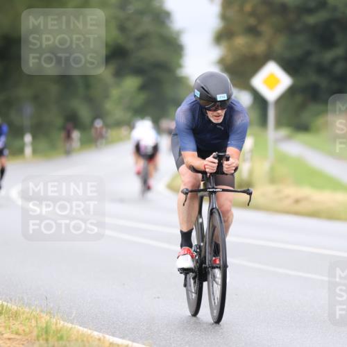 04.08.2024 - OstseeMan Fuchs,  Jonas http://msf.ph/oto/6707663 04.08.2024 10:42:17 Radfahren 32, 44, 102, 162, 271, 425, 466, 547, 548, 579, 714, 727, 761 meine-sportfotos.de