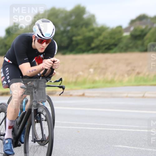 04.08.2024 - OstseeMan Fuchs,  Jonas http://msf.ph/oto/6707736 04.08.2024 10:42:23 Radfahren 32, 44, 162, 402, 425, 466, 468, 547, 653, 714, 727, 761 meine-sportfotos.de