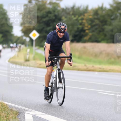 04.08.2024 - OstseeMan Fuchs,  Jonas http://msf.ph/oto/6707754 04.08.2024 10:42:33 Radfahren 44, 162, 177, 183, 402, 468, 505, 547, 653, 727 meine-sportfotos.de