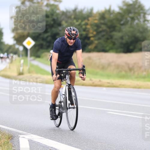 04.08.2024 - OstseeMan Fuchs,  Jonas http://msf.ph/oto/6707756 04.08.2024 10:42:33 Radfahren 44, 162, 177, 183, 402, 468, 505, 547, 653, 727 meine-sportfotos.de