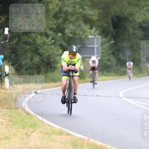 04.08.2024 - OstseeMan Fuchs,  Jonas http://msf.ph/oto/6708158 04.08.2024 10:43:03 Radfahren 228, 377, 403, 404, 405, 414, 420, 471, 550, 609, 656, 699, 720, 1101 meine-sportfotos.de