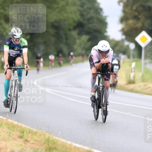04.08.2024 - OstseeMan Fuchs,  Jonas http://msf.ph/oto/6708283 04.08.2024 10:43:08 Radfahren 228, 377, 404, 405, 414, 471, 514, 550, 609, 699, 777, 1101 meine-sportfotos.de