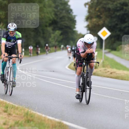 04.08.2024 - OstseeMan Fuchs,  Jonas http://msf.ph/oto/6708296 04.08.2024 10:43:09 Radfahren 228, 377, 404, 405, 414, 471, 514, 550, 609, 777, 1101 meine-sportfotos.de