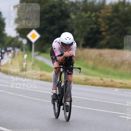 04.08.2024 - OstseeMan Fuchs,  Jonas http://msf.ph/oto/6708322 04.08.2024 10:43:09 Radfahren 228, 377, 404, 405, 414, 471, 514, 550, 609, 777, 1101 meine-sportfotos.de