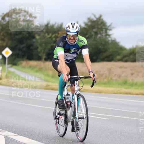 04.08.2024 - OstseeMan Fuchs,  Jonas http://msf.ph/oto/6708359 04.08.2024 10:43:10 Radfahren 228, 369, 377, 404, 405, 471, 514, 550, 609, 668, 777, 1101 meine-sportfotos.de