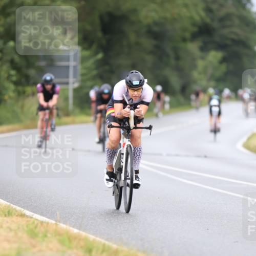 04.08.2024 - OstseeMan Fuchs,  Jonas http://msf.ph/oto/6708390 04.08.2024 10:43:12 Radfahren 228, 369, 405, 471, 514, 550, 668, 777 meine-sportfotos.de