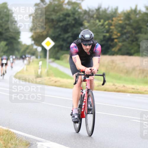 04.08.2024 - OstseeMan Fuchs,  Jonas http://msf.ph/oto/6708448 04.08.2024 10:43:17 Radfahren 228, 369, 392, 405, 438, 514, 550, 654, 668, 777 meine-sportfotos.de