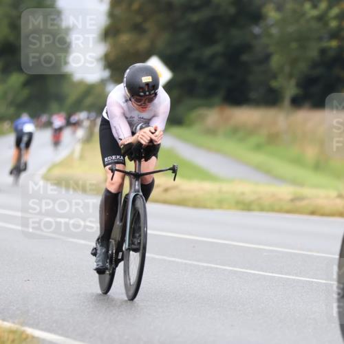 04.08.2024 - OstseeMan Fuchs,  Jonas http://msf.ph/oto/6708624 04.08.2024 10:43:46 Radfahren 240, 304, 323, 334, 422, 521, 539, 641, 645, 1133, 1136 meine-sportfotos.de