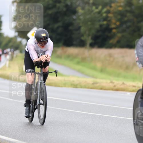 04.08.2024 - OstseeMan Fuchs,  Jonas http://msf.ph/oto/6708629 04.08.2024 10:43:46 Radfahren 240, 304, 323, 334, 422, 521, 539, 641, 645, 1133, 1136 meine-sportfotos.de