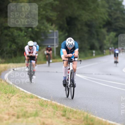 04.08.2024 - OstseeMan Fuchs,  Jonas http://msf.ph/oto/6708663 04.08.2024 10:43:50 Radfahren 240, 304, 323, 348, 422, 521, 606, 1133, 1136 meine-sportfotos.de