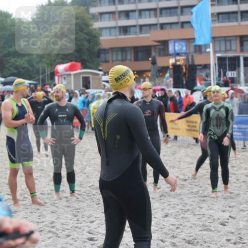 04.08.2024 - OstseeMan H.Heesch http://msf.ph/oto/6710706 04.08.2024 06:50:12 Bevor dem Schwimmen  meine-sportfotos.de