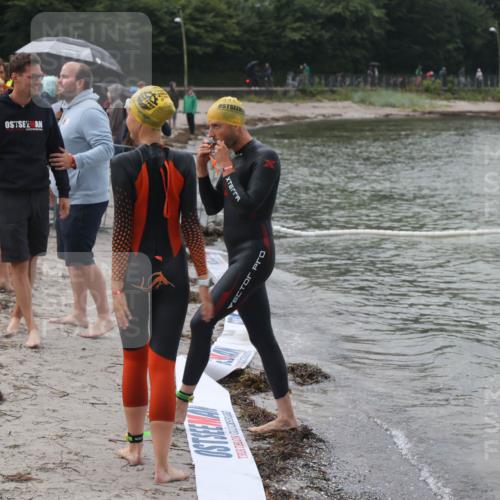 04.08.2024 - OstseeMan H.Heesch http://msf.ph/oto/6710716 04.08.2024 06:50:20 Bevor dem Schwimmen  meine-sportfotos.de