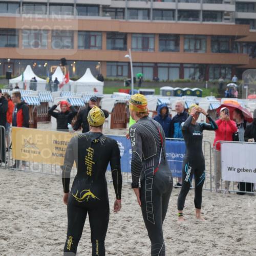 04.08.2024 - OstseeMan H.Heesch http://msf.ph/oto/6710728 04.08.2024 06:50:51 Bevor dem Schwimmen  meine-sportfotos.de