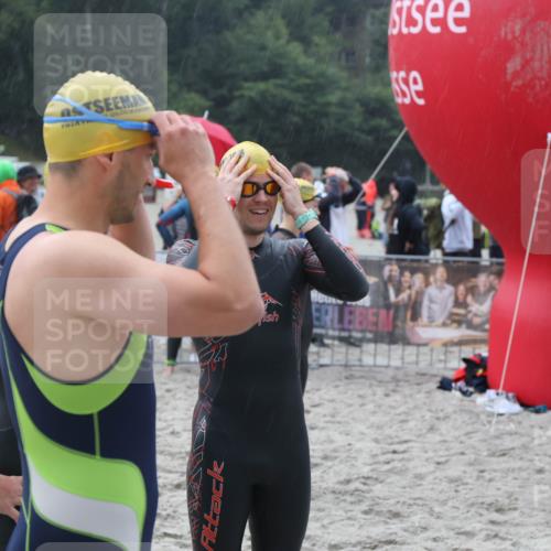 04.08.2024 - OstseeMan H.Heesch http://msf.ph/oto/6710730 04.08.2024 06:50:53 Bevor dem Schwimmen  meine-sportfotos.de