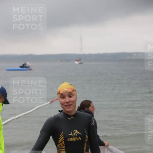 04.08.2024 - OstseeMan H.Heesch http://msf.ph/oto/6710774 04.08.2024 06:53:11 Bevor dem Schwimmen  meine-sportfotos.de