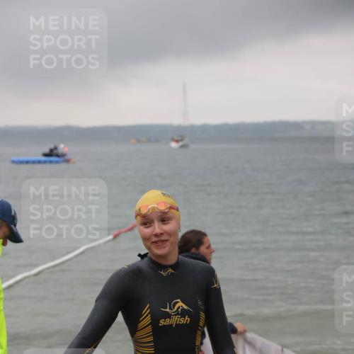 04.08.2024 - OstseeMan H.Heesch http://msf.ph/oto/6710775 04.08.2024 06:53:11 Bevor dem Schwimmen  meine-sportfotos.de
